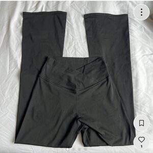Black high-waisted flare yoga pants